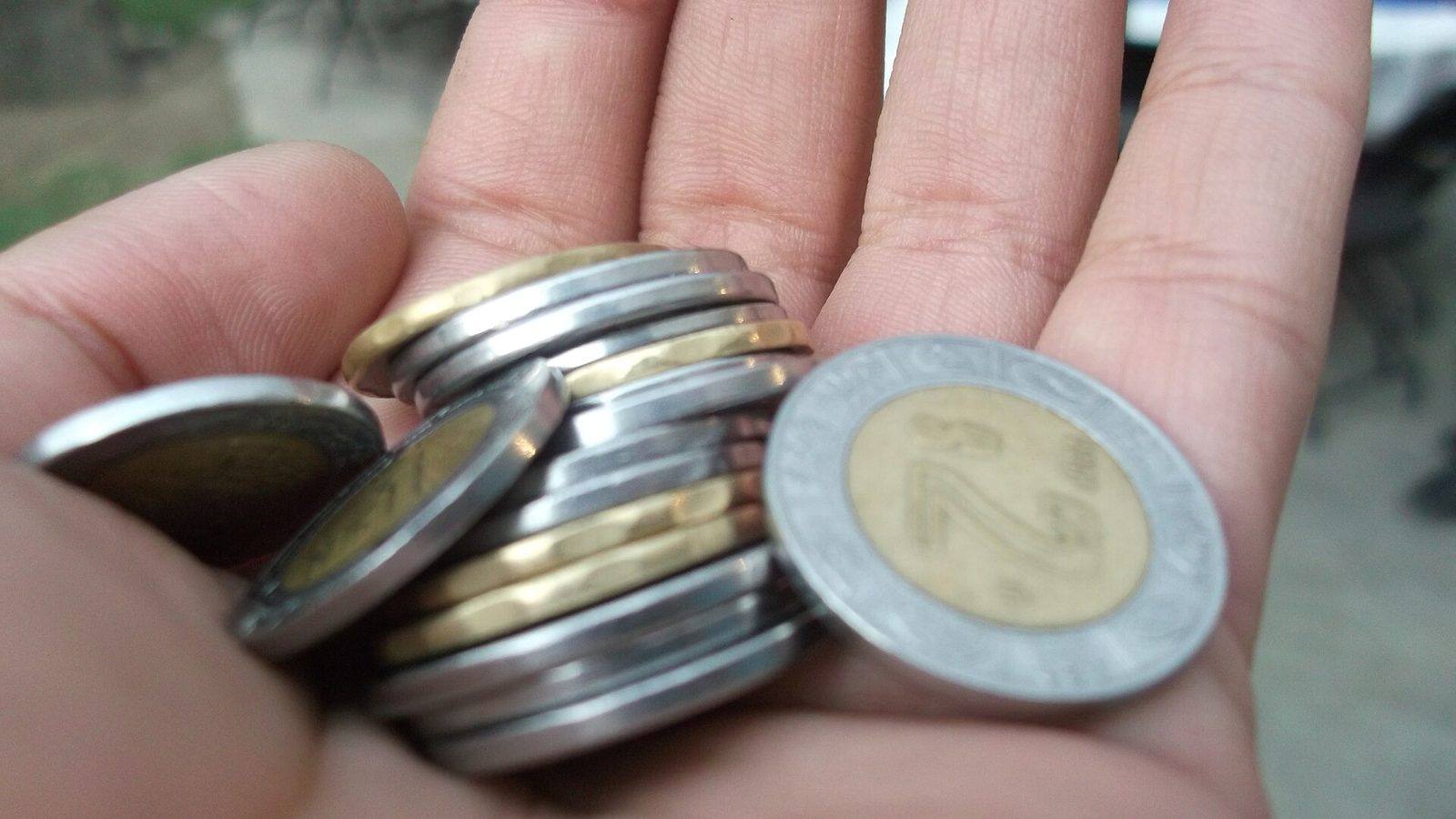 El Banco de México publicó el dólar en 17.8413 pesos.