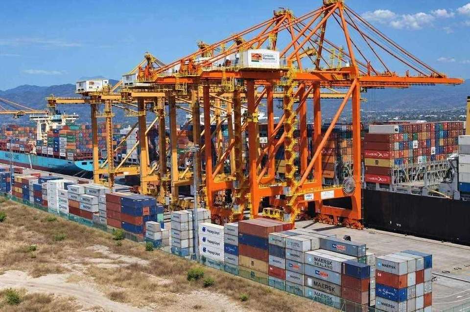 Por el puerto sale buena parte de lo que México exporta.