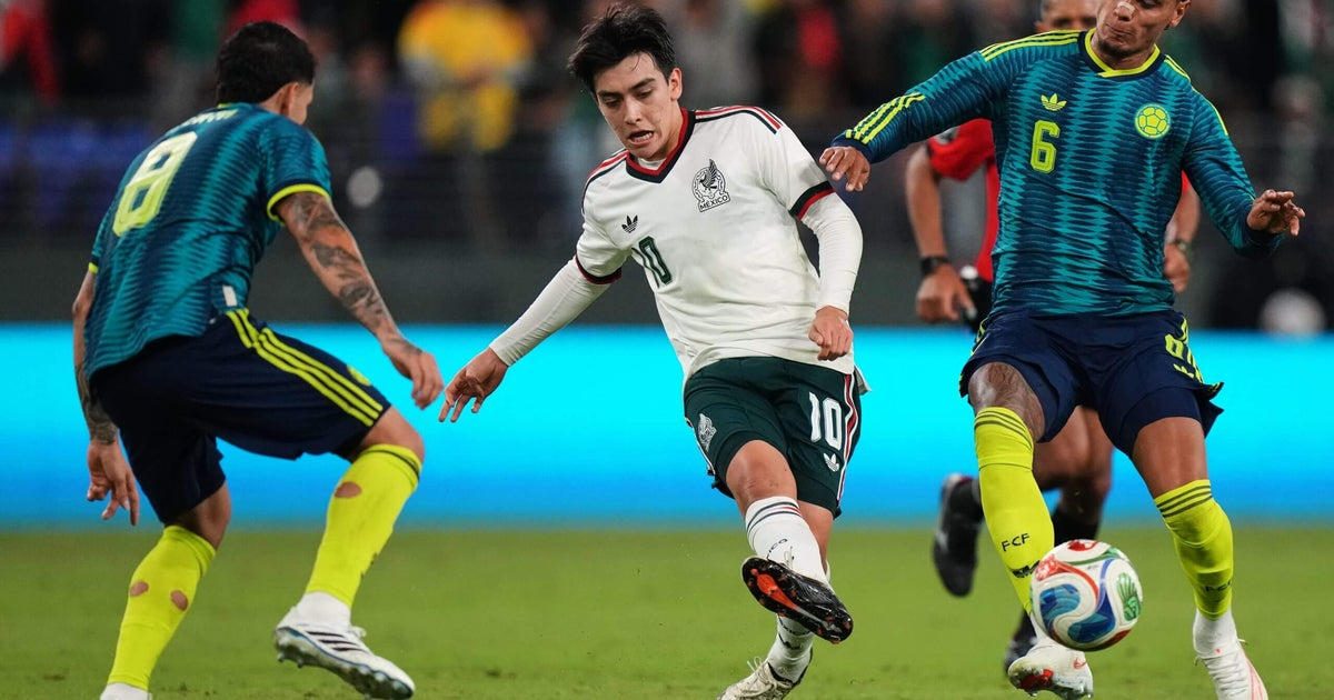Gilberto Mora, de la selección mexicana, en el empate ante Colombia.