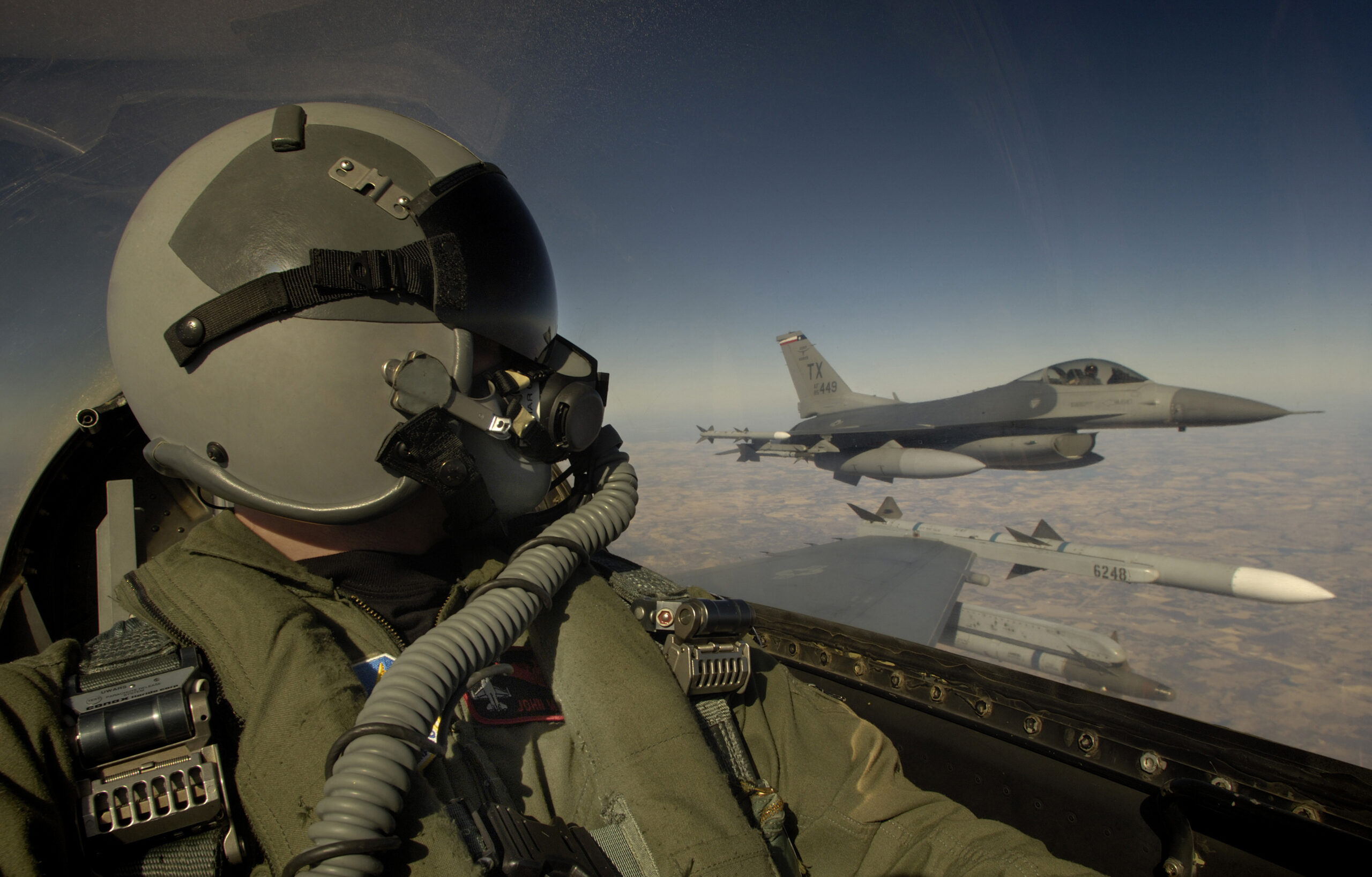 Argentina compró 24 cazas F-16 a Dinamarca, incrementando la flota de aviones militares