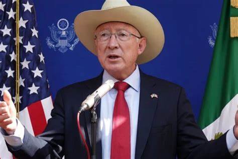 Integración económica con EU “va a seguir”: Ken Salazar