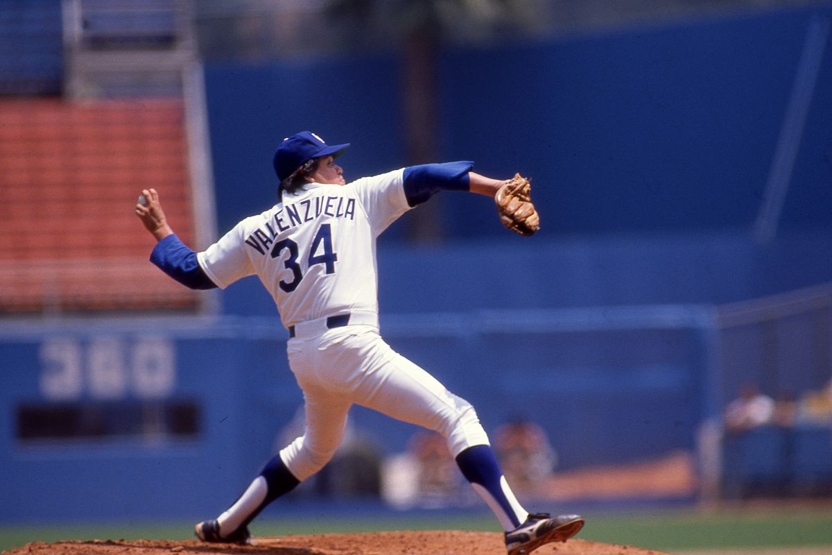 El legendario lanzador de los Dodgers, Fernando Valenzuela, fallece a los 63 años