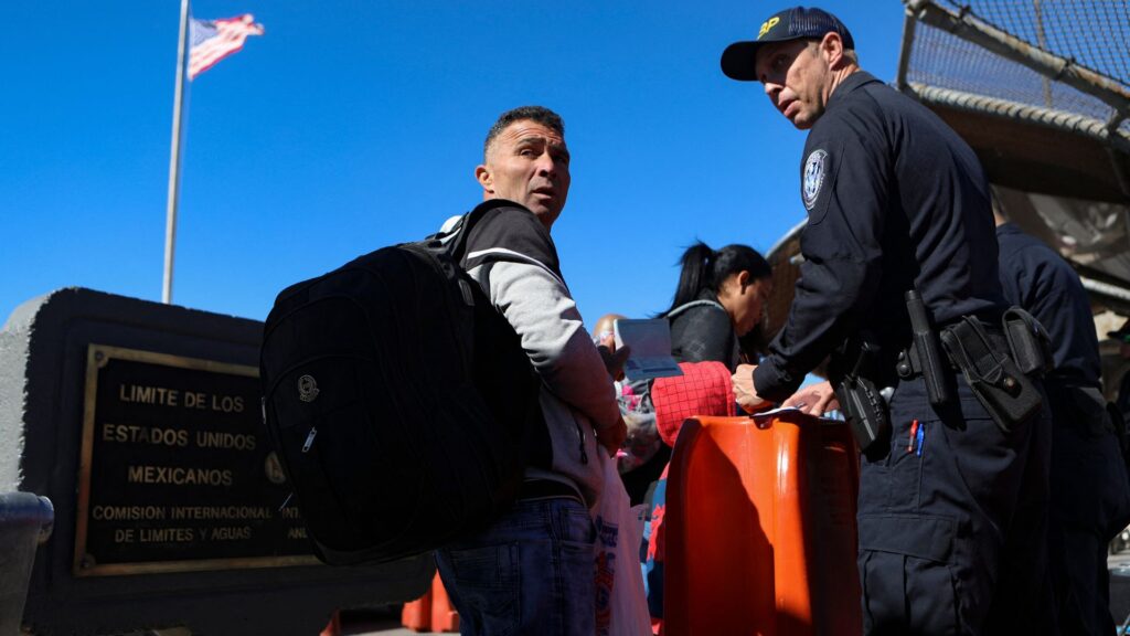 Sheinbaum prepara la frontera frente a las amenazas de deportaciones masivas de Trump