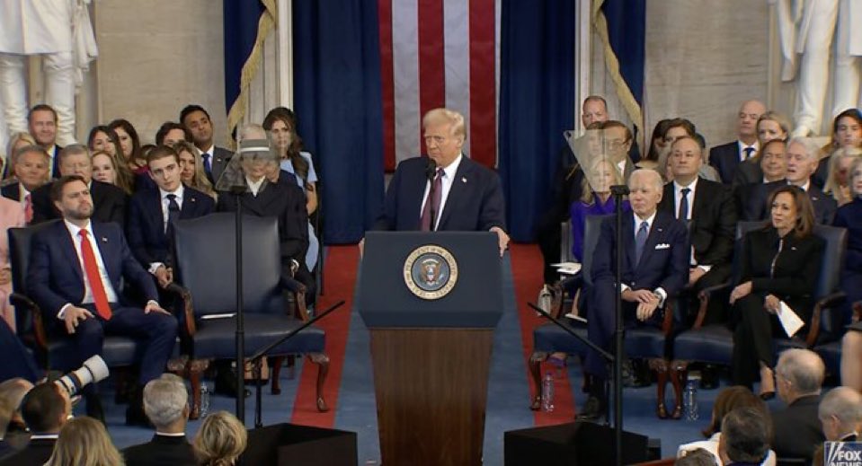 El presidente Donald Trump declara EMERGENCIA NACIONAL en la frontera con México.