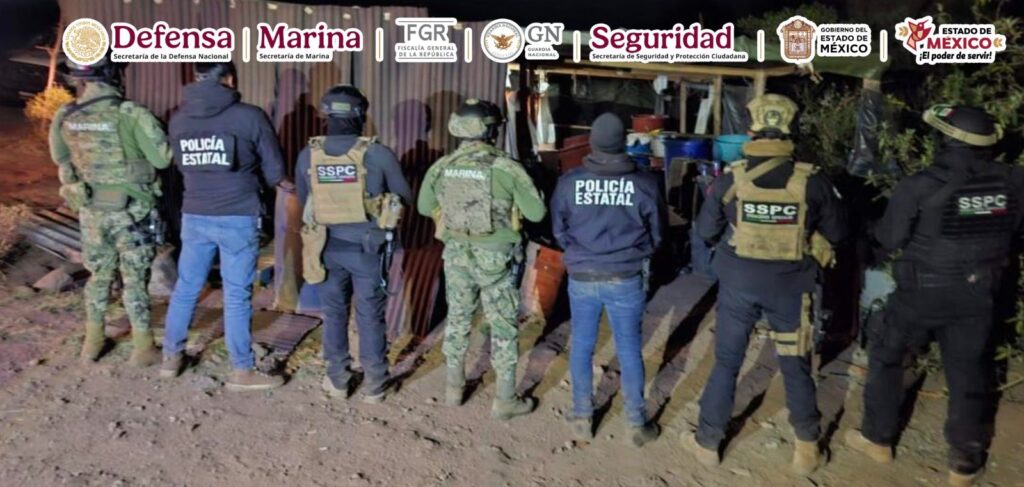 En el estado de México, se desmanteló un laboratorio para fabricación de drogas sintéticas.