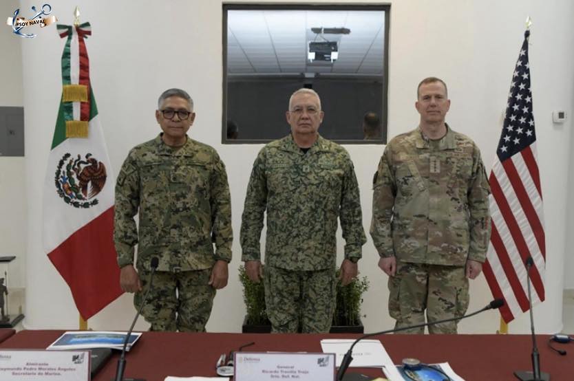 Secretarios de defensa y marina se reúnen con el titular del comando norte del ejército de los EEUU