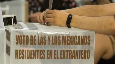 Aprueban en Comisión que mexicanos residentes en el extranjero puedan votar en elecciones a nivel federal y local