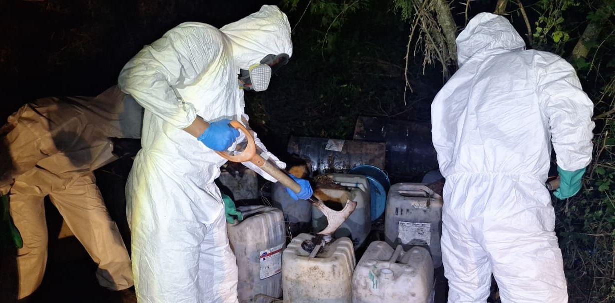 Marina localiza y asegura material empleado para la elaboración de estupefacientes en el municipio de San Blas, Nayarit